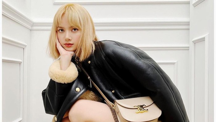 Punya Rambut Pirang? Tiru Gaya Terbaru Lisa Blackpink Agar Tampilanmu Semakin Stunning