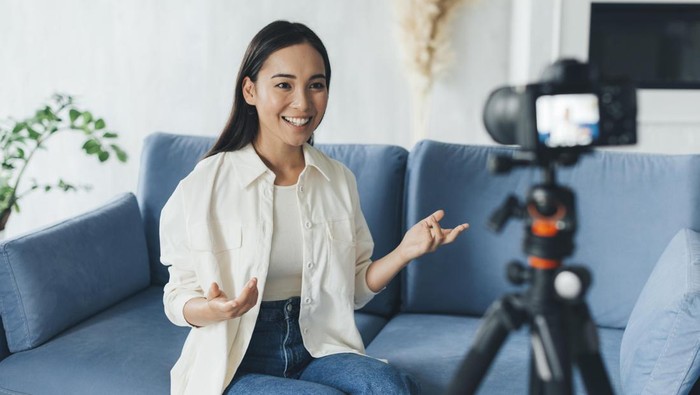 Hobi Bikin Konten Medsos? Yuk, Jadi Brand Ambassador di J Trust Bank & Menangkan Hadiah Serta Kontrak Eksklusif!