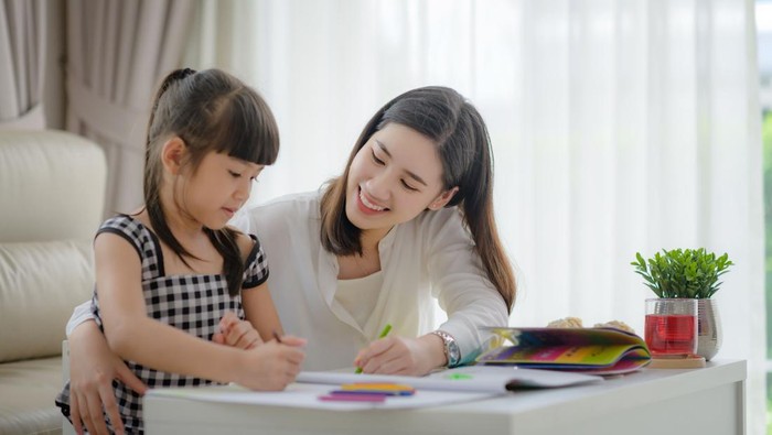 img-title Orangtua Catat! Hindari 5 Kesalahan Parenting Ini untuk Ciptakan Anak Cerdas dan Berani