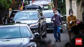 FOTO: Momen Komnas HAM Cek Rumah Ferdy Sambo terkait  Brigadir J