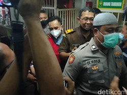 Penampakan Mas Bechi Jalani Sidang-Korban Menangis Ungkap Kesaksian