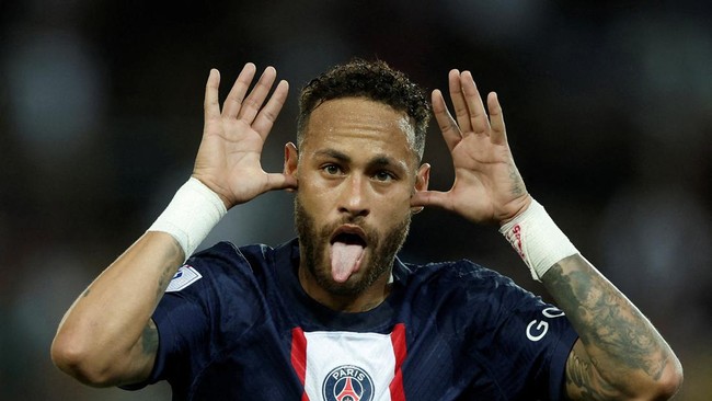 Bintang timnas Brasil Neymar memberi dukungan Jair Bolsonaro untuk kembali menjadi Presiden Brasil dalam pemilu akhir pekan ini.