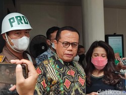 Surya Darmadi Tersangka Korupsi Rp 78 T Tiba di Kejagung