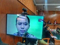 Jaksa Minta Hakim Tolak Eksepsi Doni Salmanan!