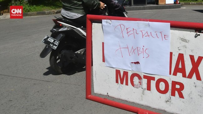Ekonom menghitung bila harga Pertalite naik Rp10 ribu, maka inflasi bisa melaju ke level 6,5 persen.