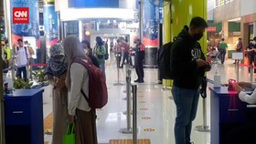 VIDEO: Penumpang KAI Belum Vaksin Booster Wajib PCR