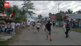 VIDEO: Dua Desa Bentrok Masalah Tapal Batas, 3 Orang Luka