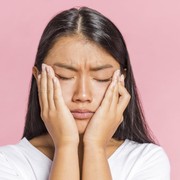 5 Kebiasaan Sehari-hari yang Bikin Wajah Gampang Kusam, Duh Sering Dilakukan?