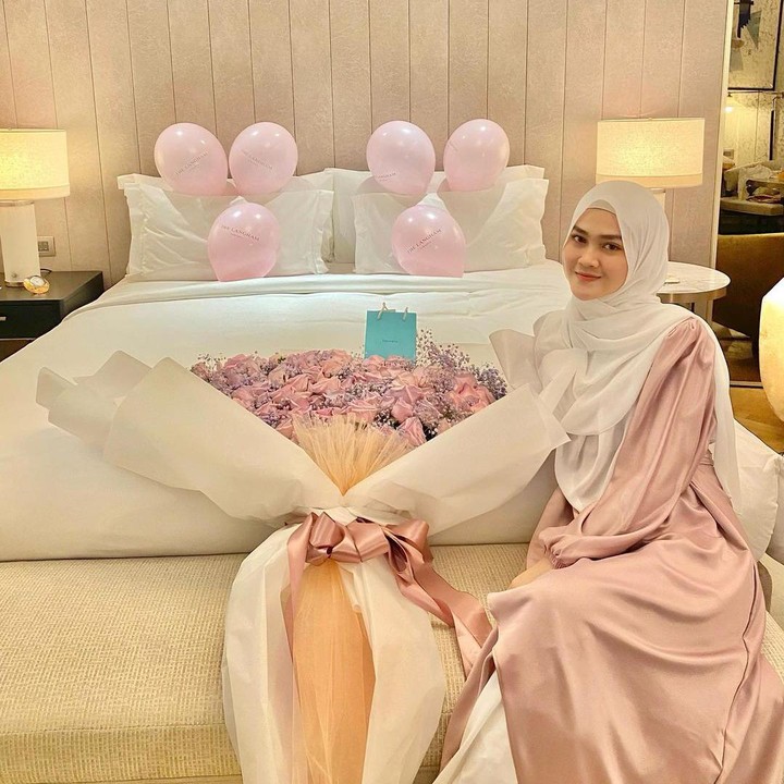 <p>Berusia 28 tahun, Henny akan segara menjadi ibu dua anak, nih. Kira-kira adiknya Zayn akan mirip siapa ya Bunda? (Foto: Instagram @hennyyrahman)</p>