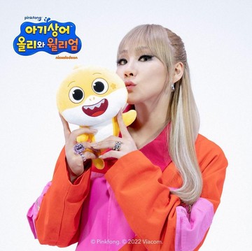 img-title Kolaborasi CL x Baby Shark, Debut Pertamanya Sebagai Pengisi Suara Karakter Animasi!
