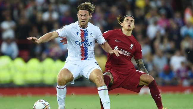 Bek Crystal Palace Joachim Andersen mendapat ratusan ancaman setelah dianggap memprovokasi Darwin Nunez yang mendapat kartu merah.