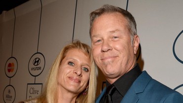 James Hetfield Metallica Gugat Cerai Istri Setelah 25 Tahun Nikah