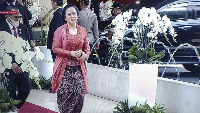 Puan: Belum Ada Usulan dari Pemerintah untuk Menaikkan Harga BBM Ketua DPR Puan Maharani menyatakan hingga saat ini lembaganya belum menerima usulan kenaikan harga BBM dari pemerintah meski isunya sudah ramai.