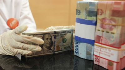 Rupiah Tergelincir ke Rp16.702 Pagi Ini