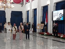 Ridwan Kamil Lantik Ngatiyana Jadi Wali Kota Cimahi