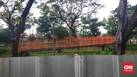 Selamatkan Anak, Warga Jaktim Tertimpa Pohon di Tebet Eco Park