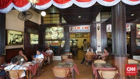 Sepotong Nostalgia di Restoran Tip Top Medan
