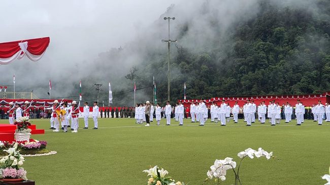 Freeport Rayakan HUT Kemerdekaan ke-77, Wujudkan Indonesia Tangguh PT Freeport Indonesia (PTFI) menggelar upacara memperingati HUT kemerdekaan Indonesia ke-77 dengan tema Pulih Lebih Cepat, Bangkit Lebih Kuat dari Rumah Kita.