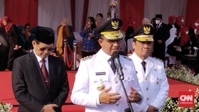 Momen Haru Anies Saat Ditunjukkan Foto Ibu Sebelum Pidato di JMF