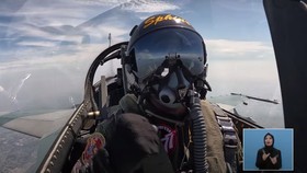 Flypast Hari Kemerdekaan, 14 Jet Tempur Terbang di Istana Presiden