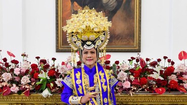 Cara Iriana Jokowi Gendong Anak ke-3 Kahiyang Ayu Disorot, Kenapa?