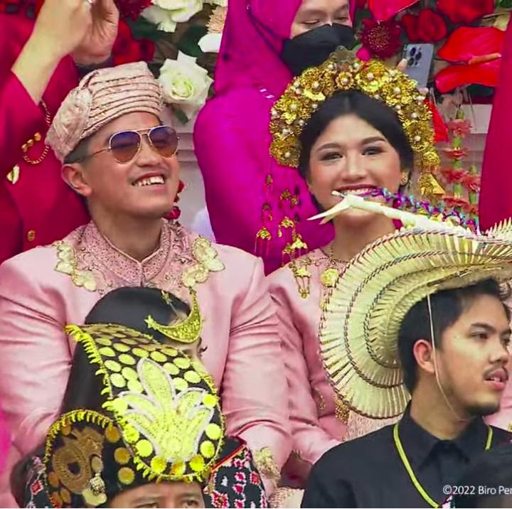 <p>Jalinan asmara Kaesang dan Erina Gudono memang sedang menjadi perbincangan publik. Erina sendiri merupakan finalis Puteri Indonesia 2022, Bunda. (Foto: YouTube Sekretariat Presiden)</p>