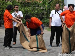 Serunya Anak-anak Disabilitas Lomba Agustusan di Liponsos Kalijudan Surabaya