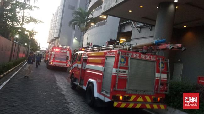 The Grand Indonesia Mall caught fire, 7 fire trucks were deployed