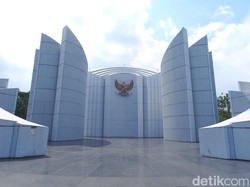 Tapak Tilas Perjuangan Pahlawan di Monumen Perjuangan Rakyat Jabar
