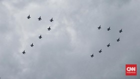 Ulang Tahun Ke-77, Pesawat Tempur TNI Unjuk Gigi di Langit Jakarta