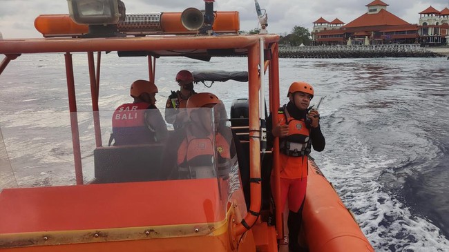 Tim SAR Bali, akhirnya menemukan WNA asal Korea Selatan bernama Yongjae Kim (32) yang hilang saat snorkeling.