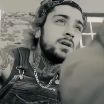 Sempat Bikin Heboh Usai Nyanyikan Night Changes, Intip Lagi Perjalanan Karier Menyanyi Zayn Malik yuk!