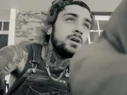 Penampilan Zayn Malik 7 Tahun Setelah Keluar dari One Direction