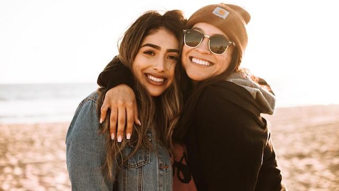 5 Zodiak yang Paling Cocok Dijadikan Sahabat, Siap Sedia Dengarkan Segala Curhatan! 5 Zodiak yang Paling Cocok Dijadikan Sahabat, Siap Sedia Dengarkan Segala Curhatan!