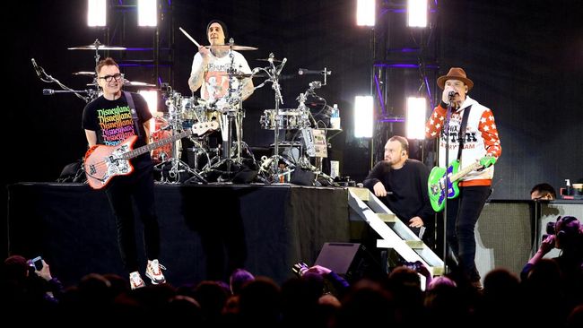 Blink-182 dipastikan bakal merilis album baru bertajuk One More Time... pada 20 Oktober 2023 setelah resmi reuni tahun lalu.