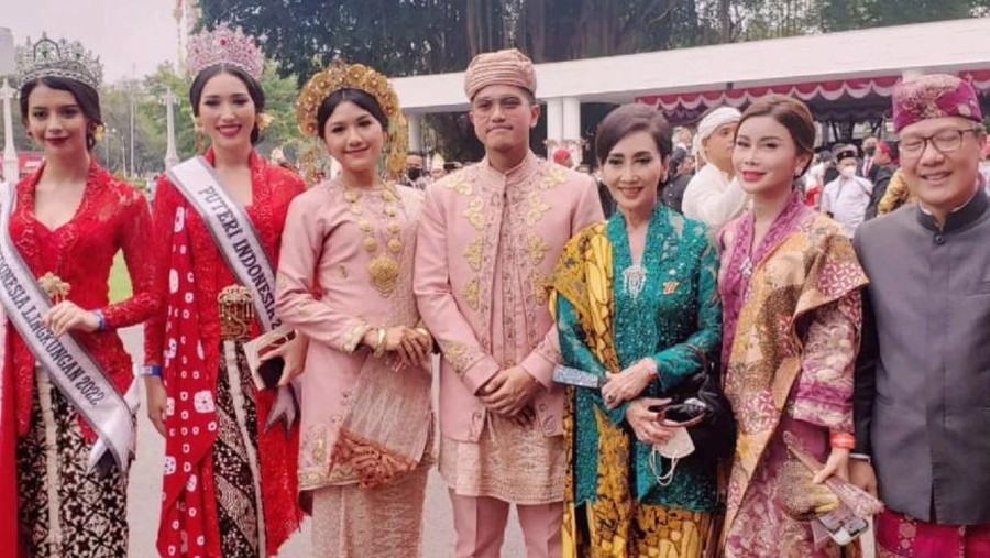 Erina Gudono Erina Gudono saat Upacara HUT ke-77 RI