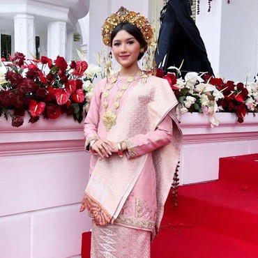 Alasan Erina Gudono Rela Rias Wajah Semalam Sebelum HUT RI di Istana Negara