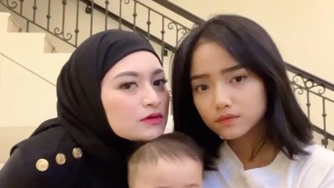 img-title Dijodohkan dengan Frans Faisal, Nathalie Holscher Sebut Fuji Adik Kesayangan