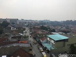 Polisi Tindak 36 Kendaraan Langgar Aturan di Jl Suryakencana Bogor
