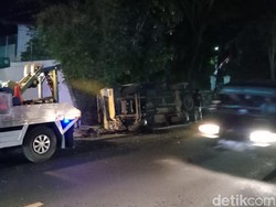 Dugaan Sementara Kecelakaan Maut di Cianjur: Sopir Ngantuk-Rem Blong