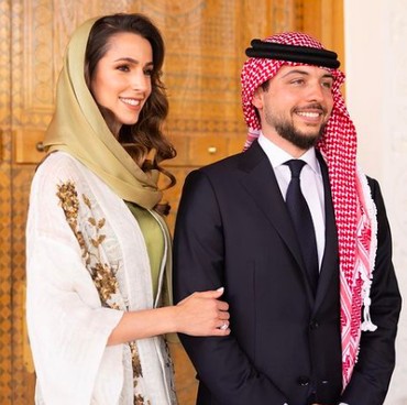 Baru Tunangan, Pangeran Arab Sudah Berani Pegang-pegang