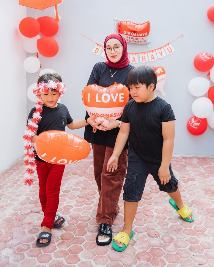Ririe Fairus dan Ayus Sabyan
