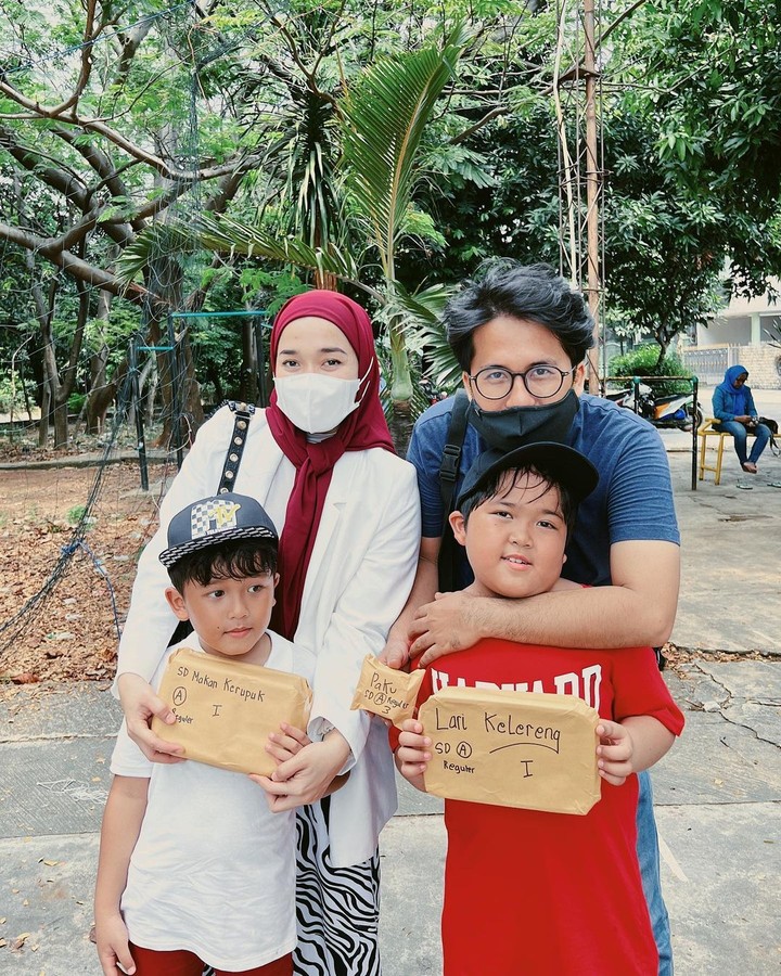 Ririe Fairus dan Ayus Sabyan