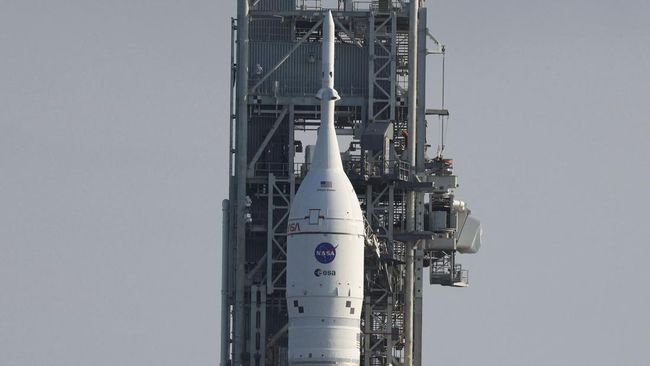 Pesawat Orion milik NASA sukses memasuki orbit Bulan. Dengan ini, apakah target mendaratkan manusia di Bulan tahun 2025 bisa tercapai?