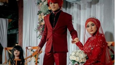 img-title 7 Potret Cantik Istri Pesulap Merah yang Jarang Terekspos