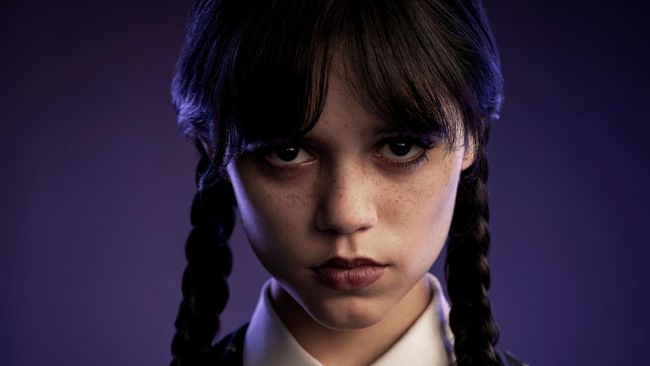 Trailer Wednesday menampilkan aksi ekstrem dan nyentrik anak pertama keluarga Addams di sekolah.