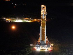 NASA Tunda Peluncuran Roket Raksasa ke Bulan Gegara Mesin Bermasalah