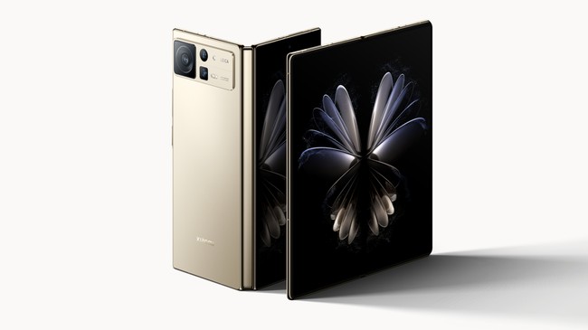Xiaomi mengembangkan smartphone lipat dengan menggandeng produsen kamera Leica. Tantang Samsung?