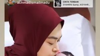 <p>Ucapan selamat mengalir dari kerabat dan sahabat. Mereka juga terlihat menjenguk adik Syahrini ini di rumah sakit. (Foto: Instagram @syh55)</p>