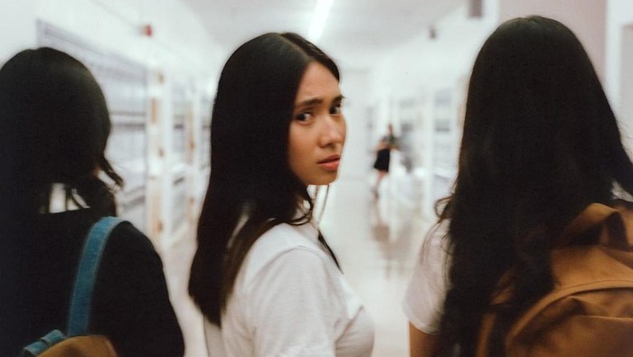 NIKI Nostalgia Romansa Masa Remaja Lewat Album Baru Nicole, Ini 6 Fakta di Baliknya! NIKI Nostalgia Romansa Masa Remaja Lewat Album Baru Nicole, Ini 6 Fakta di Baliknya!